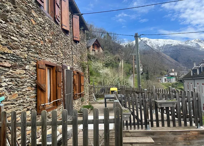 Semesterbostad Maison De Melles